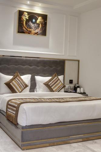 hotel kaca inn by haveliya hotels