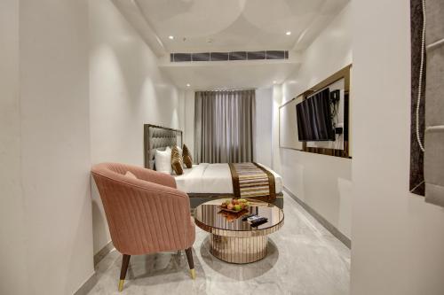 hotel kaca inn by haveliya hotels