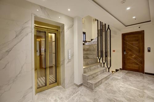 hotel kaca inn by haveliya hotels