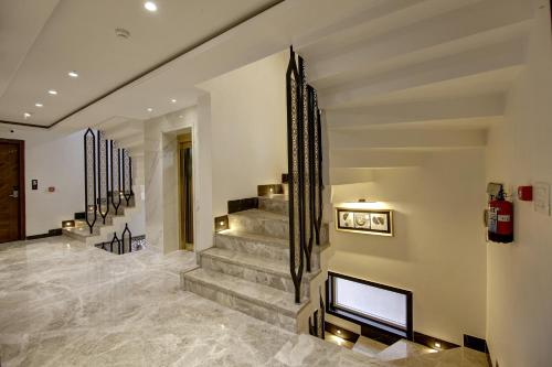 hotel kaca inn by haveliya hotels