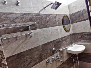 royal rudraksh palace paying guest house