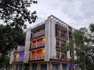 royal rudraksh palace paying guest house