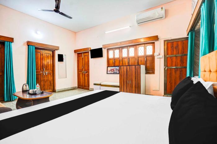 collection o puri beach market