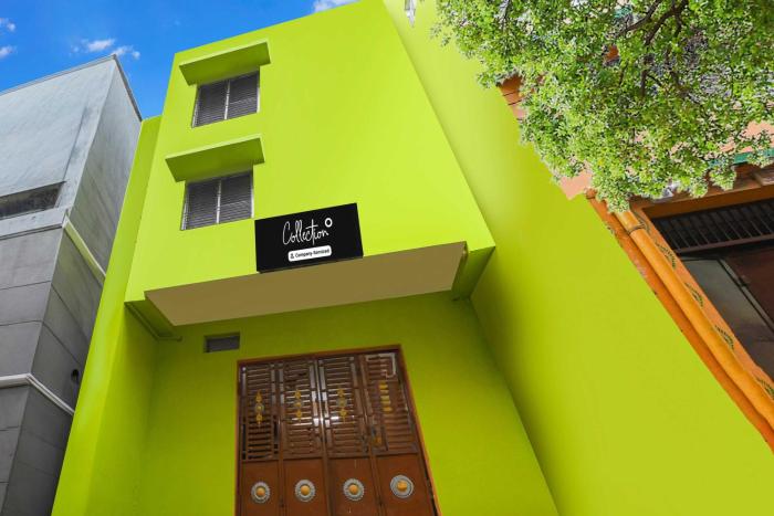 collection o puri beach market