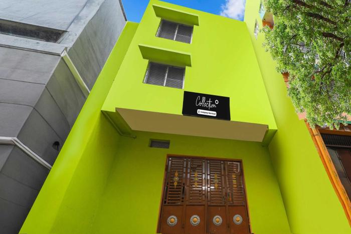 collection o puri beach market