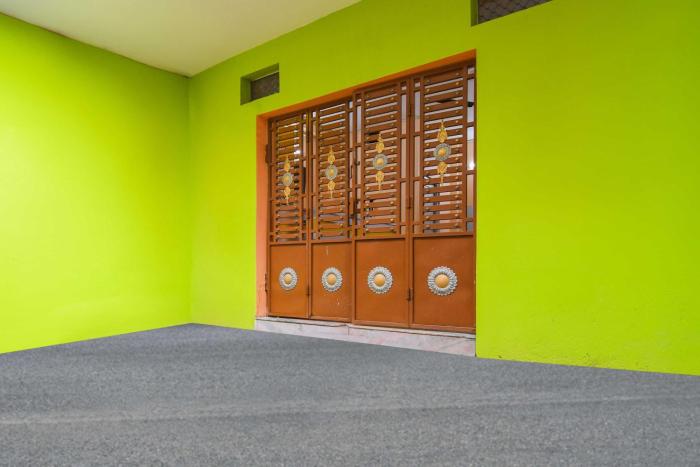 collection o puri beach market