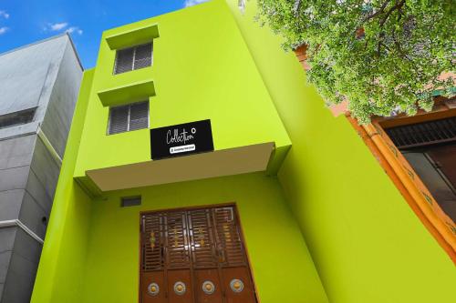 collection o puri beach market