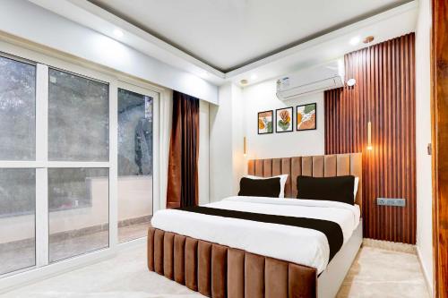 Collection O Sector 43 Gurgaon,,4 star