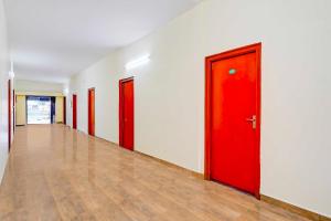 collection o poigai near airport