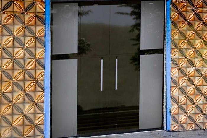 collection o poigai near airport