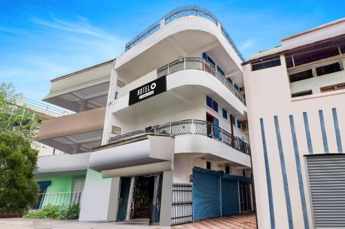 super hotel o dehradun central railway junction formerly bhagwan guest house