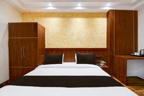 hotel o prayagraj junction civil line formerly station view