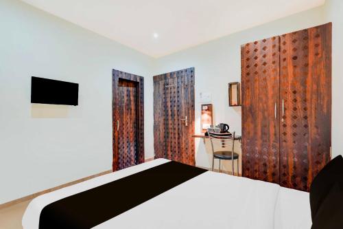 Collection O Ranchi Mahabir Crossway,,4 star