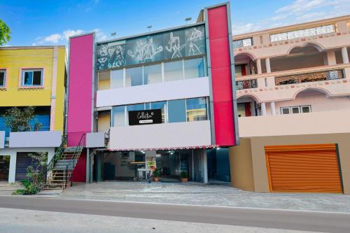 super hotel o neredmet road