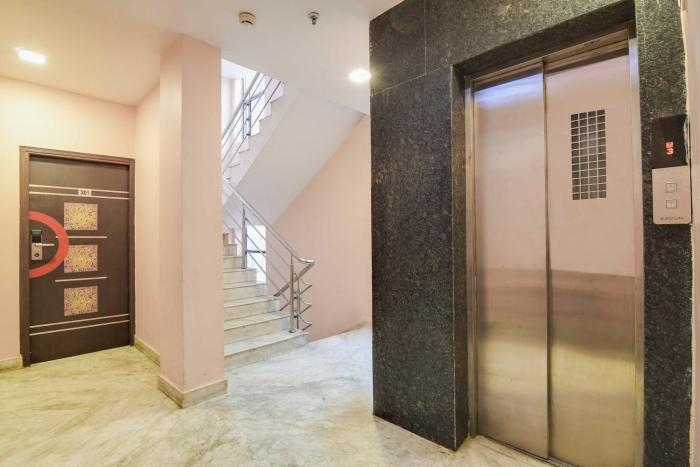 hotel o kolkata rabindra sadan metro station