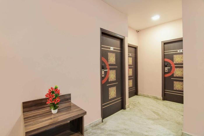 hotel o kolkata rabindra sadan metro station