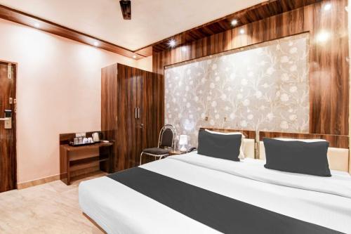 hotel o kolkata rabindra sadan metro station