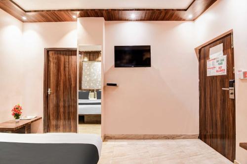 hotel o kolkata rabindra sadan metro station