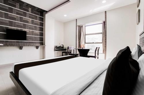 hotel o deogiri college chhatrapati sambhaji nagar aurangabad