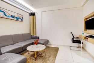 hotel o bangalore kr market metro station