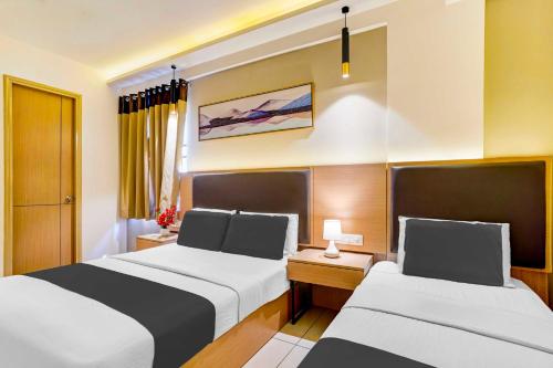 Hotel O Bangalore Kr Market Metro Station,,4 star