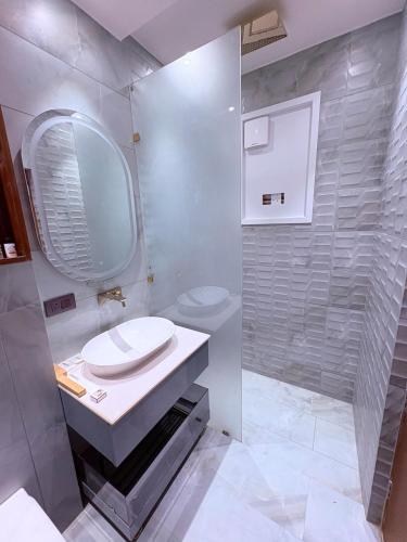 casa royale an escape with elegance and playstation