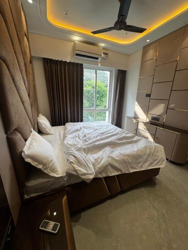 Casa Royale: An Escape With Elegance & Playstation,,0 star