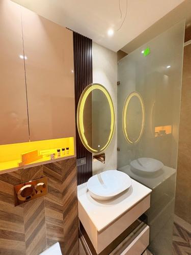 casa royale an escape with elegance and playstation