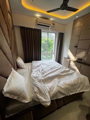 Casa Royale: An Escape With Elegance & Playstation,,0 star