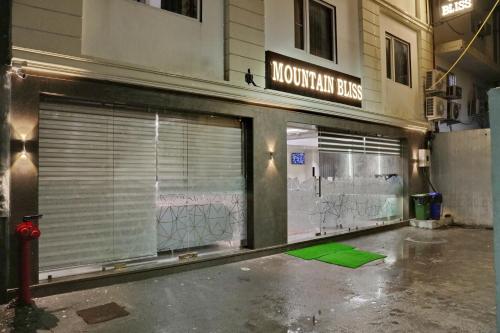 hotel mountain bliss new delhi
