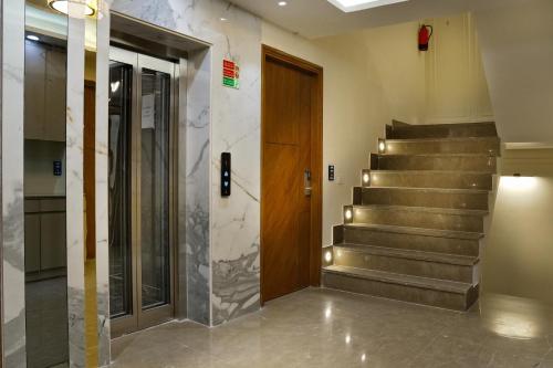 hotel mountain bliss new delhi