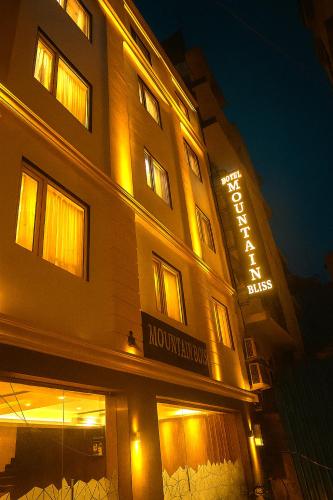 hotel mountain bliss new delhi
