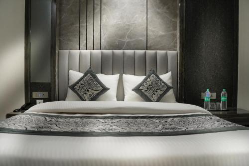hotel mountain bliss new delhi