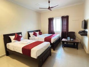 Harish Beach Resort,,4 star