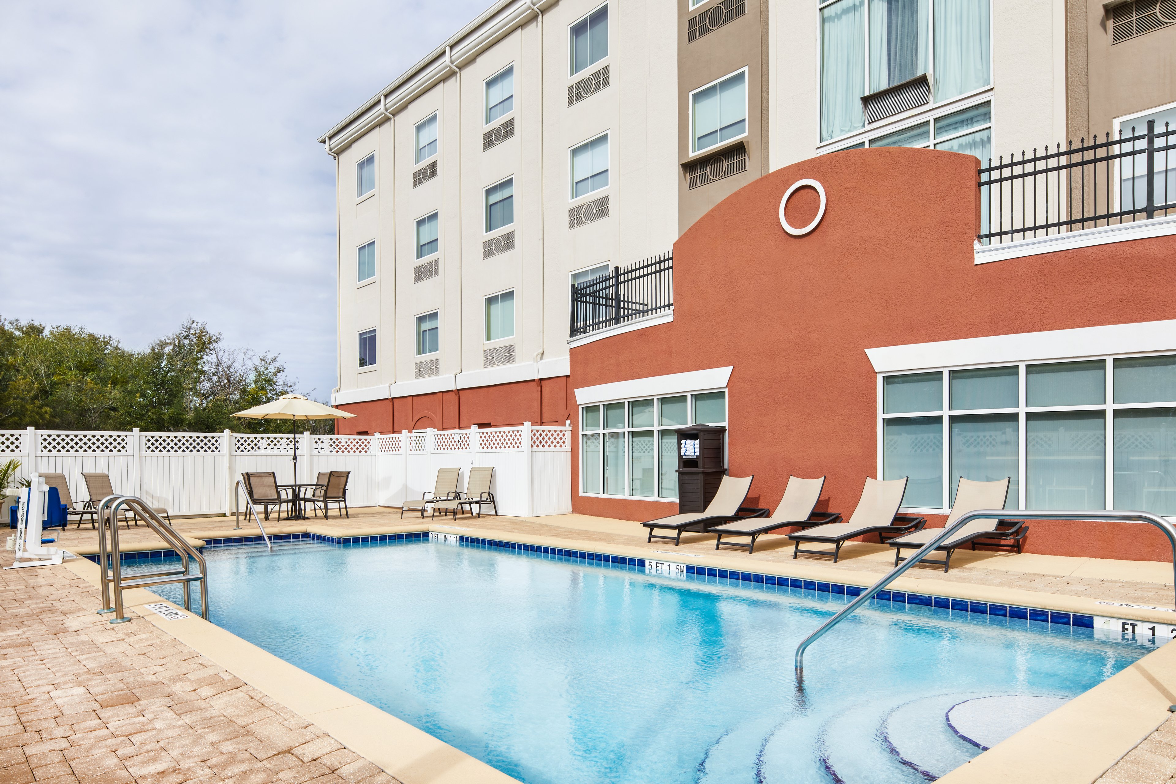 holiday inn express palatka northwest by ihg