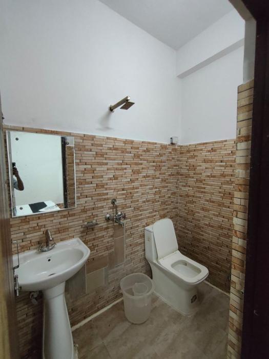 rrooms hotel orphic inn