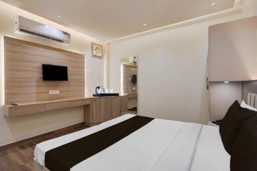 super hotel o rudrapur railway junction formerly krish