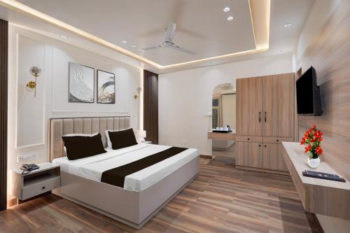 super hotel o rudrapur railway junction formerly krish