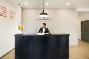 rrooms hotel awadh airport hotel