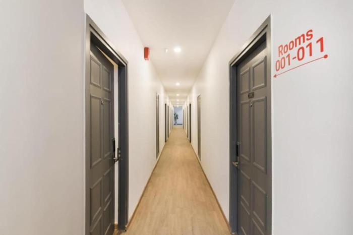 rrooms hotel awadh airport hotel