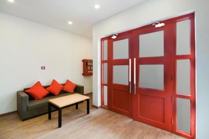 rrooms hotel awadh airport hotel