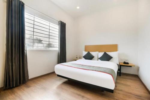 Rrooms Hotel Awadh Airport Hotel,,0 star