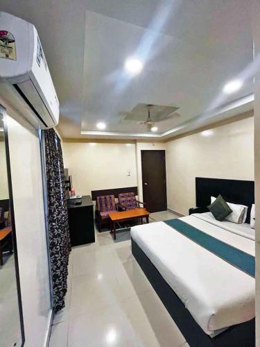 hotel champion residency kr puram