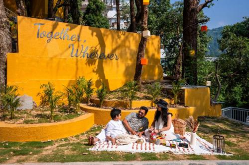 Indulge Mcleodganj By Pack,,5 star