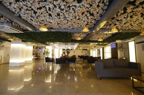 the hoften lotus court noida