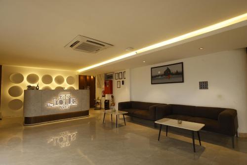 the hoften lotus court noida