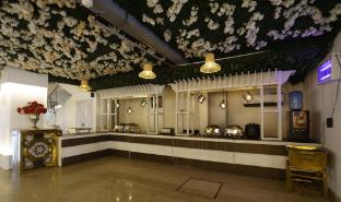 the hoften lotus court noida