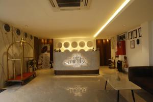 the hoften lotus court noida