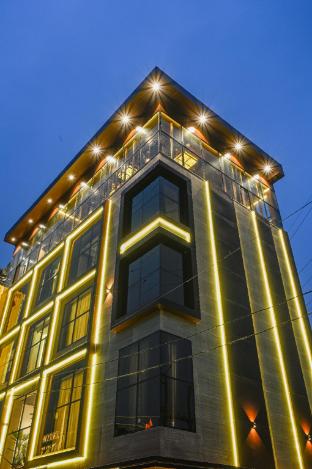 hotel grand girdhar premier