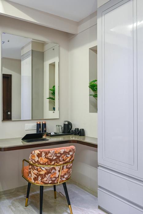 hotel grand girdhar premier